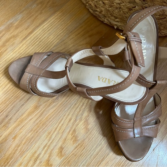 Brown Prada open toed heel ~ size 38.5 ~ designer hell - Picture 4 of 6